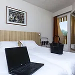 Ibis Budget Отель