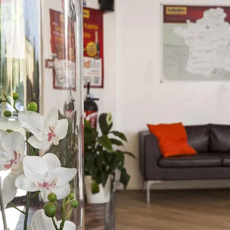 Ibis Budget 3* סנט-אואן-ל'אומון