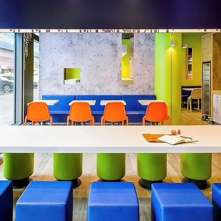 Ibis Budget 3* 생 오엔 로몬